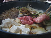 180px-Bowl_of_sukiyaki_closeup.jpg